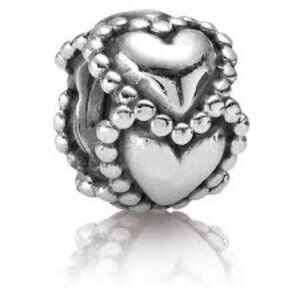 Pandora "Everlasting Love' Heart Charm